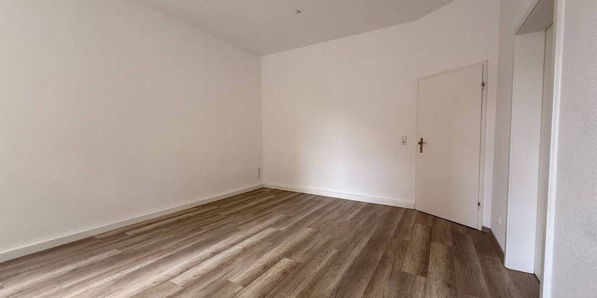 Etagenwohnung Zwickau Pölbitz - 3 Zimmer, 72 m&sup2;, 76.900&euro; | Angebot:26641903