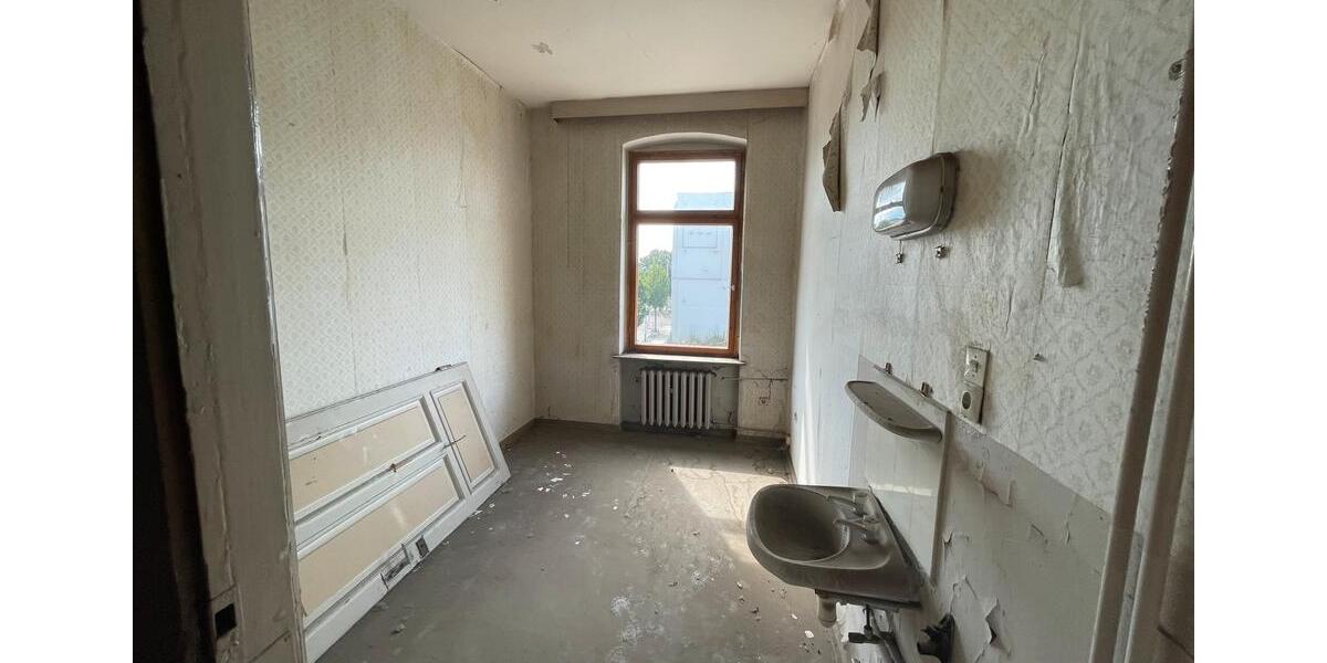 Mehrfamilienhaus, Wohnhaus Zwickau Zwickau-West - 40 Zimmer, 444 m&sup2;, 999&euro; | Angebot:19528589