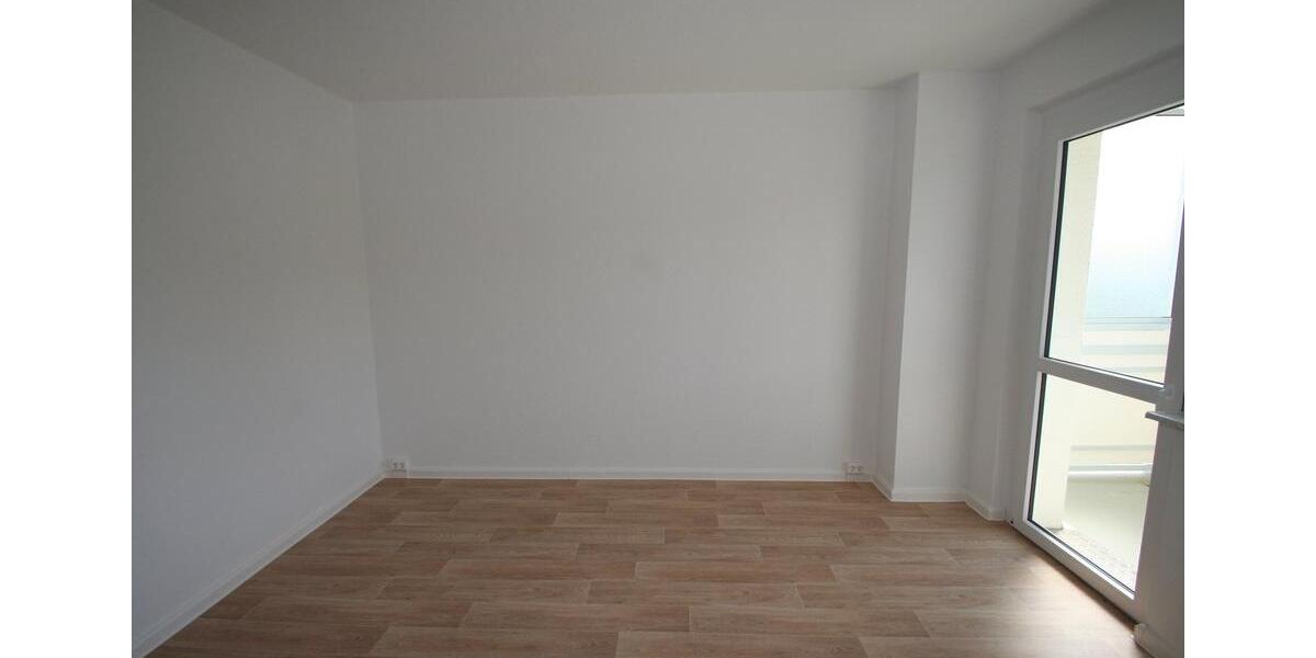 Etagenwohnung Oberlungwitz - 3 Zimmer, 57 m&sup2;, 352&euro; | Angebot:24662160