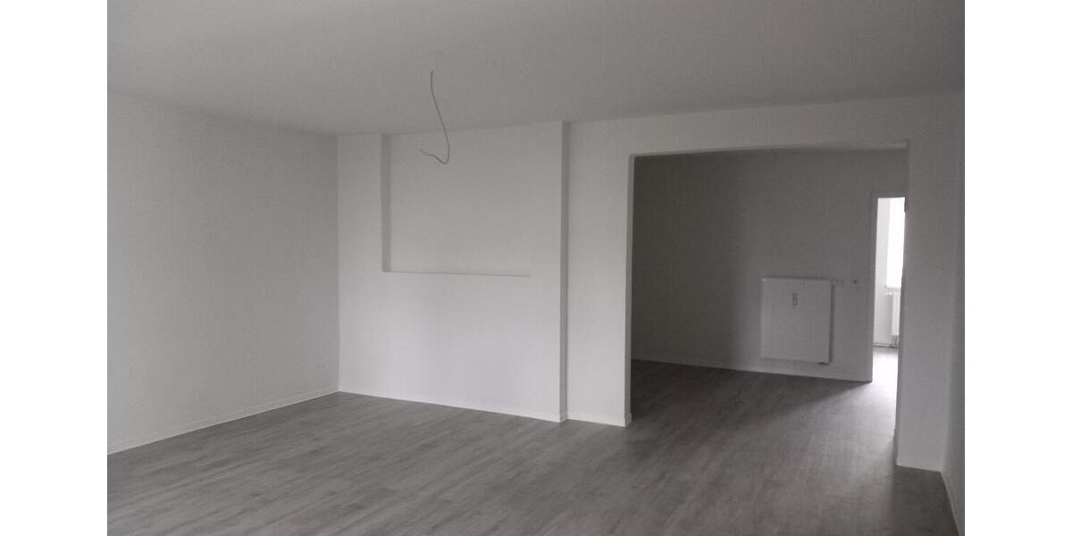 Erdgeschoßwohnung Zwickau Auerbach - 3 Zimmer, 117 m&sup2;, 760&euro; | Angebot:24252555