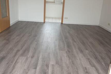 Wohnung Werdau - 2 Zimmer, 59 m&sup2;, 350&euro; | Angebot:25976357