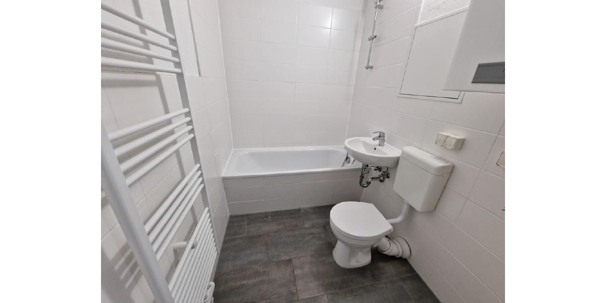 Etagenwohnung Zwickau Neuplanitz - 3 Zimmer, 56 m&sup2;, 340&euro; | Angebot:21411610