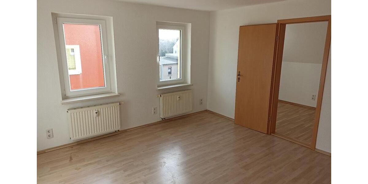 Etagenwohnung Limbach-Oberfrohna Oberfrohna - 2 Zimmer, 37 m&sup2;, 200&euro; | Angebot:19813343