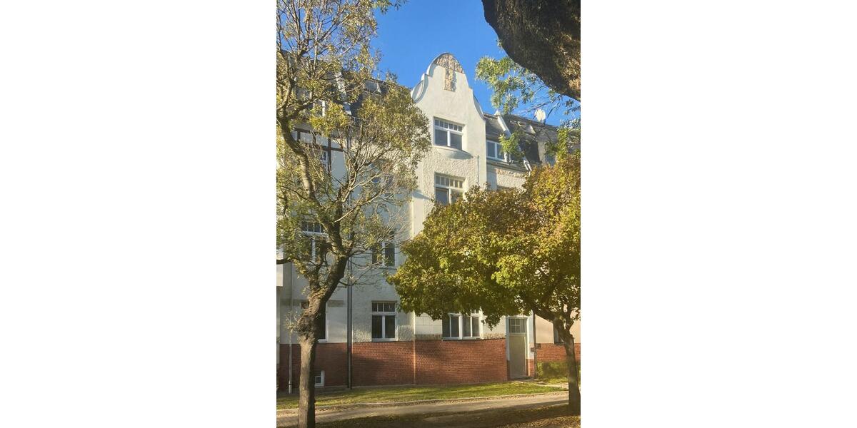 Etagenwohnung Zwickau Zwickau-Nord - 5 Zimmer, 128 m&sup2;, 1.110&euro; | Angebot:23768754