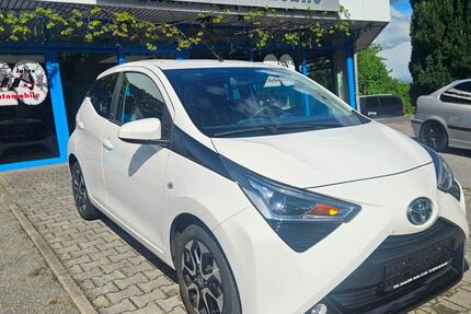 Toyota Aygo (X) 48.393 km 12.780 &euro; Lauter-Bernsbach 08315