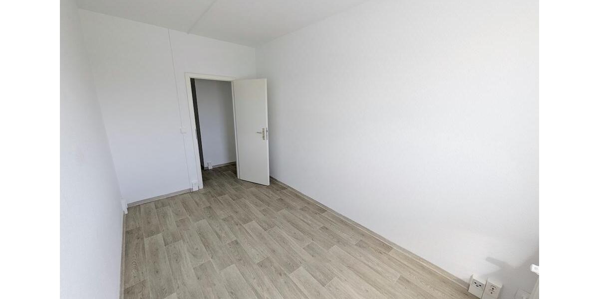 Etagenwohnung Limbach-Oberfrohna Oberfrohna - 3 Zimmer, 69 m&sup2;, 428&euro; | Angebot:25945715