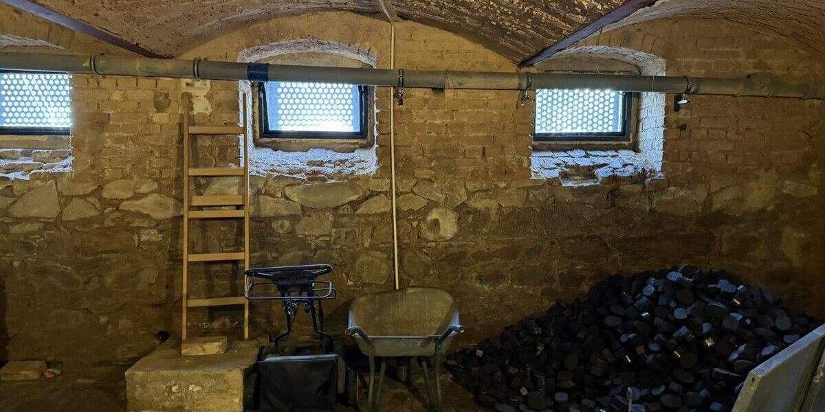 Mehrfamilienhaus, Wohnhaus Lichtenstein/Sachsen Lichtenstein - 8 Zimmer, 286 m&sup2;, 249.000&euro; | Angebot:25776708