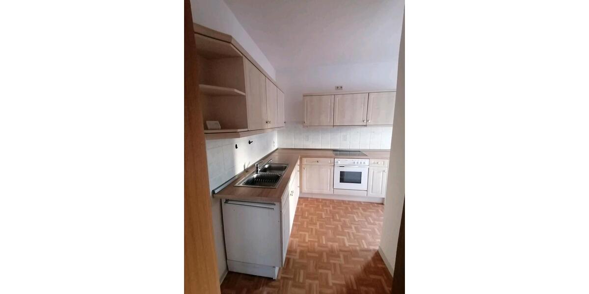 Etagenwohnung Limbach-Oberfrohna Oberfrohna - 2 Zimmer, 55 m&sup2;, 280&euro; | Angebot:24307006