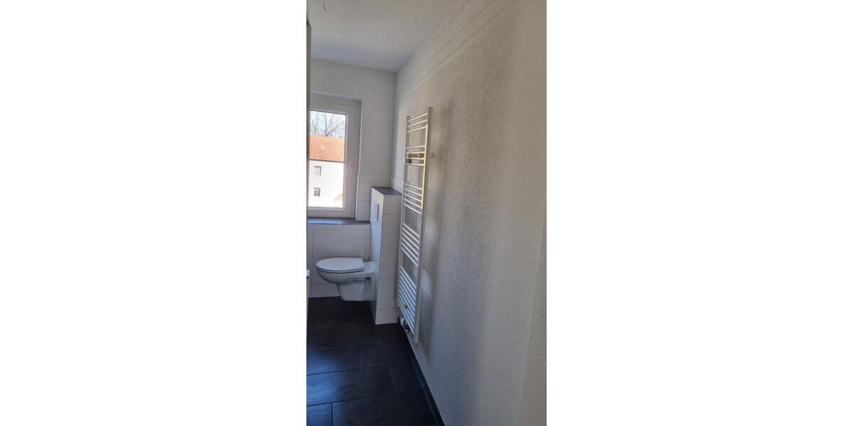 Etagenwohnung Ronneburg - 3 Zimmer, 65 m&sup2;, 350&euro; | Angebot:25611951