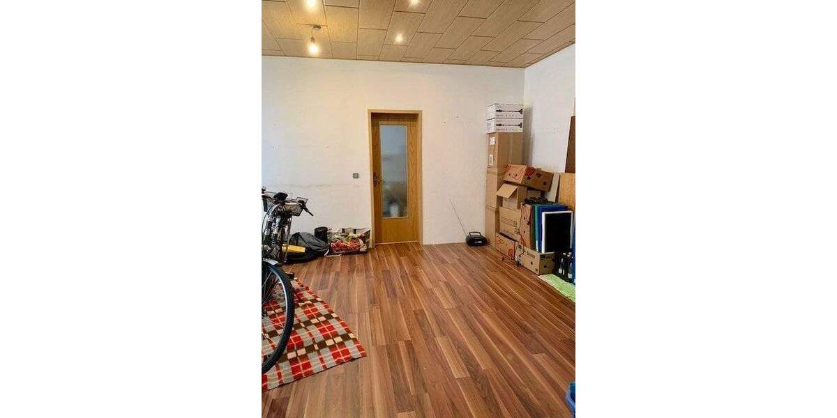 Reihenmittelhaus Reichenbach - 6 Zimmer, 161 m&sup2;, 125.000&euro; | Angebot:25864350