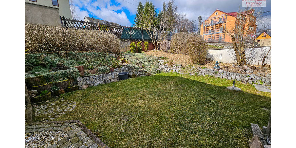 Einfamilienhaus Bockau - 9 Zimmer, 197 m&sup2;, 229.000&euro; | Angebot:25688290