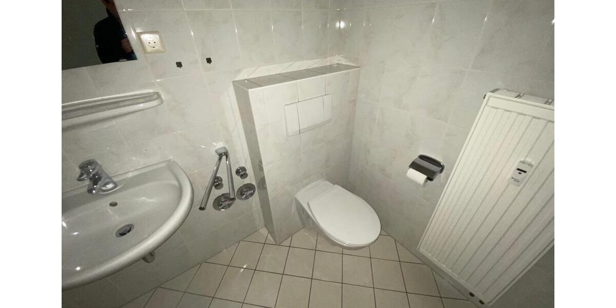 Etagenwohnung Zwickau - 2 Zimmer, 59 m&sup2;, 349&euro; | Angebot:25533207