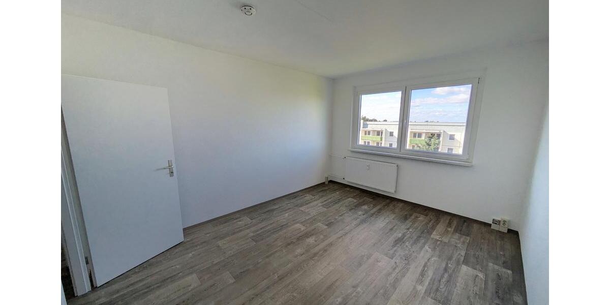 Etagenwohnung Limbach-Oberfrohna Oberfrohna - 2 Zimmer, 62 m&sup2;, 331&euro; | Angebot:25945662