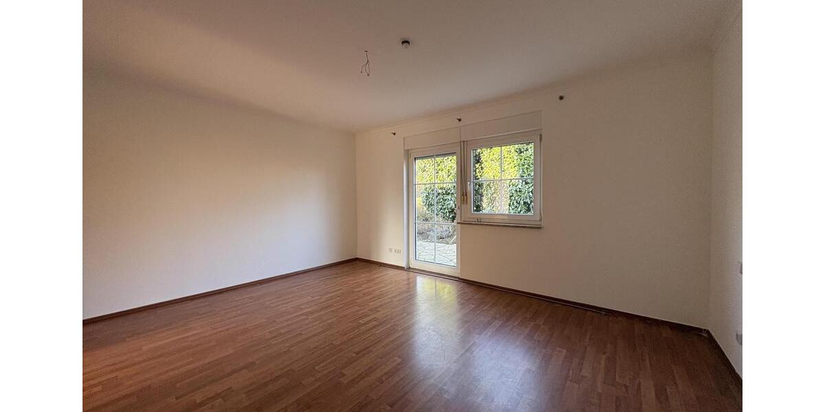 Einfamilienhaus Zwickau Cainsdorf - 3 Zimmer, 95 m&sup2;, 1.300&euro; | Angebot:24963886