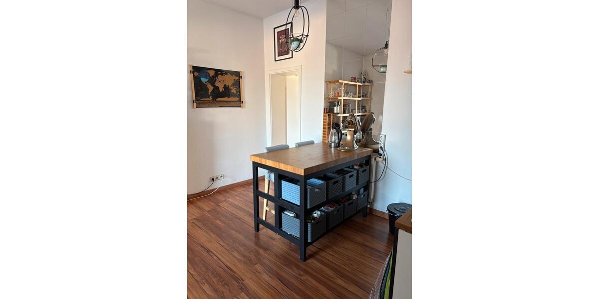 Etagenwohnung Zwickau - 2 Zimmer, 42 m&sup2;, 288&euro; | Angebot:25376811