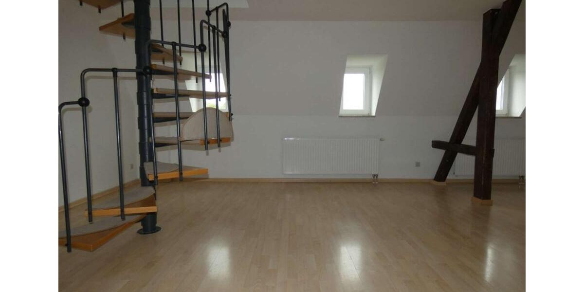 Dachgeschoßwohnung Zwickau - 3 Zimmer, 85 m&sup2;, 430&euro; | Angebot:19088361