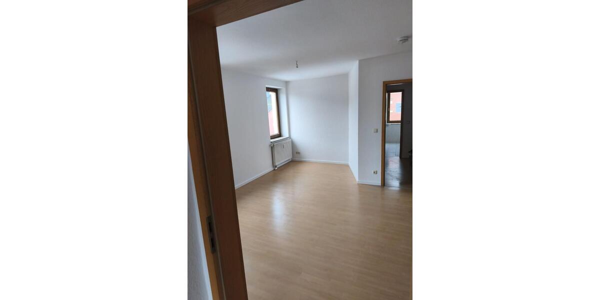 Etagenwohnung Lichtentanne - 2 Zimmer, 62 m&sup2;, 340&euro; | Angebot:25615503