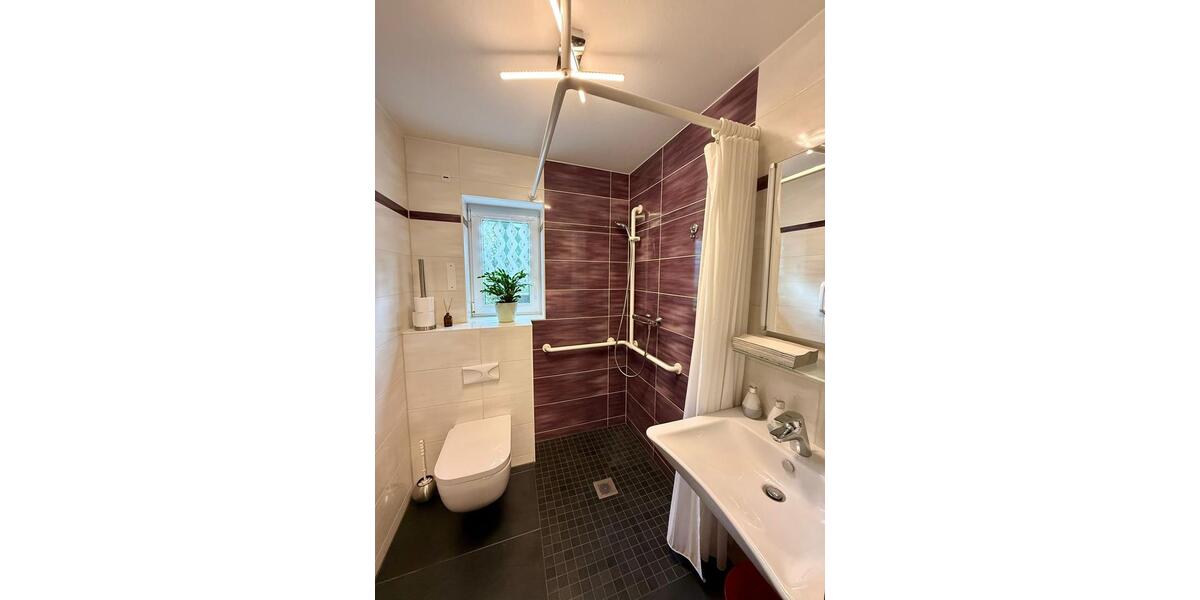 Einfamilienhaus Oberlungwitz - 7 Zimmer, 155 m&sup2;, 399.000&euro; | Angebot:23503582