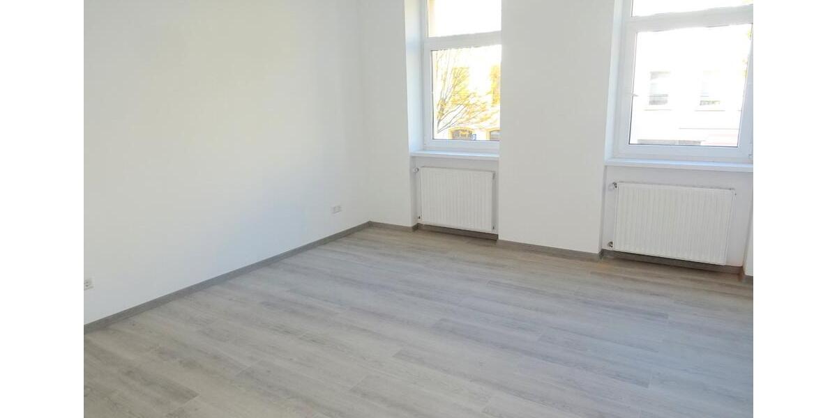 Etagenwohnung Zwickau - 4 Zimmer, 120 m&sup2;, 700&euro; | Angebot:21447983