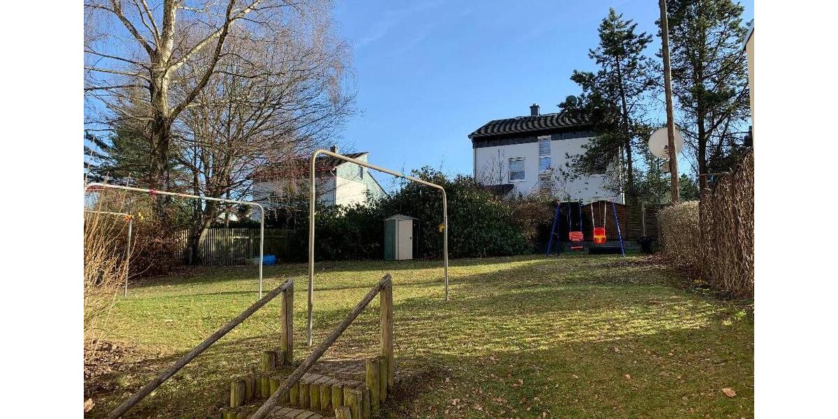 Dachgeschoßwohnung Limbach-Oberfrohna Oberfrohna - 3 Zimmer, 68 m&sup2;, 345&euro; | Angebot:21608817