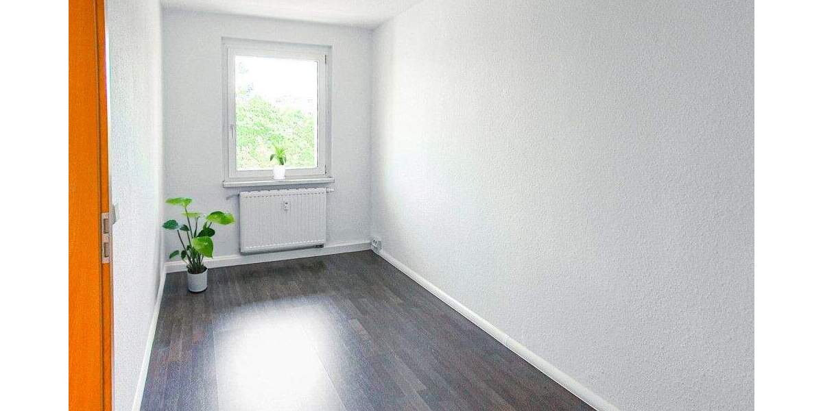 Etagenwohnung Zwickau Eckersbach - 4 Zimmer, 71 m&sup2;, 476&euro; | Angebot:25862717