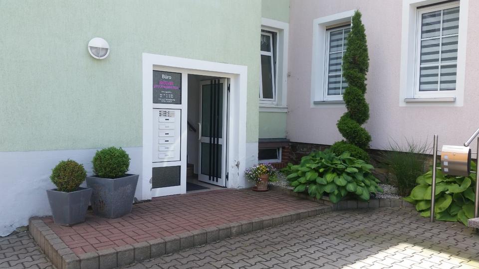 Dachgeschoßwohnung Limbach-Oberfrohna Oberfrohna - 2 Zimmer, 59 m&sup2;, 355&euro; | Angebot:24075560