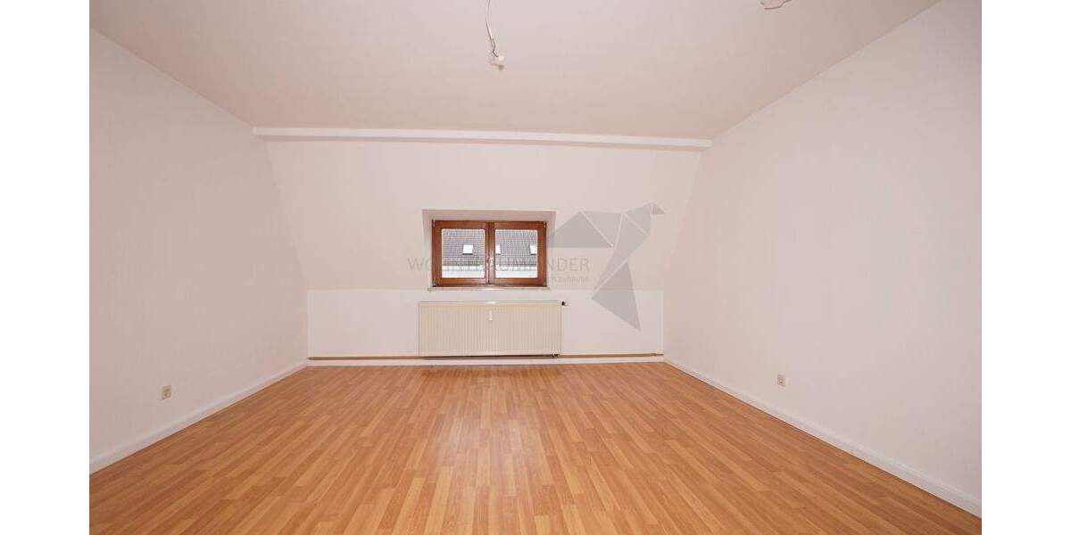 Etagenwohnung Zwickau Schedewitz - 3 Zimmer, 88 m&sup2;, 499&euro; | Angebot:25681394