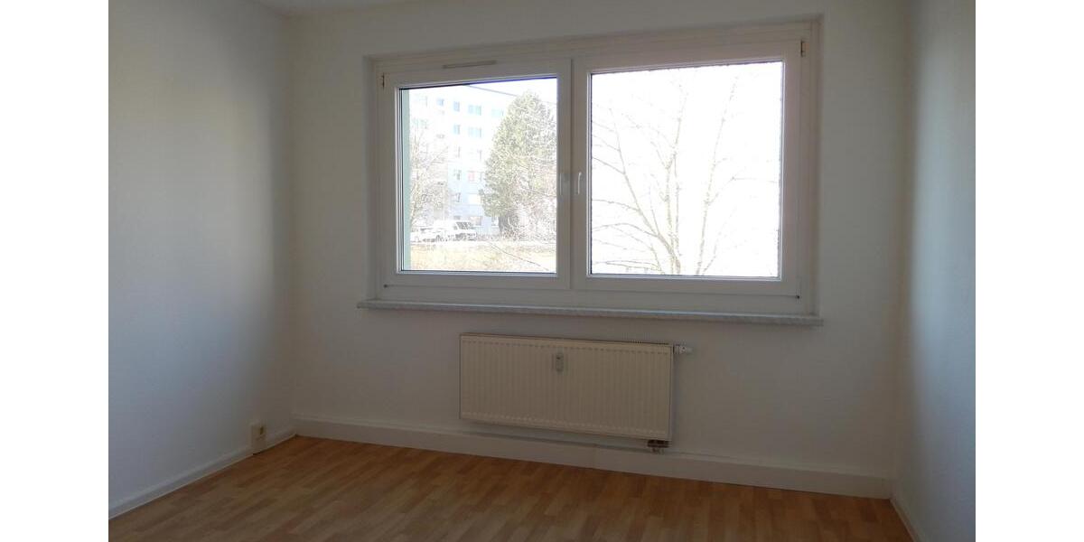 Etagenwohnung Crimmitschau - 3 Zimmer, 69 m&sup2;, 541&euro; | Angebot:22130131