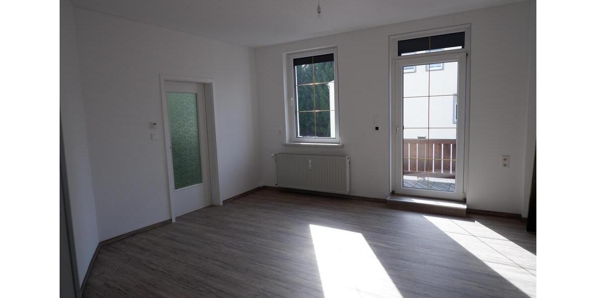 Dachgeschoßwohnung Wilkau-Haßlau Haßlau - 4 Zimmer, 105 m&sup2;, 830&euro; | Angebot:25879866