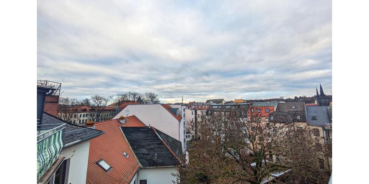 Dachgeschoßwohnung Zwickau - 3 Zimmer, 88 m&sup2;, 560&euro; | Angebot:25945689