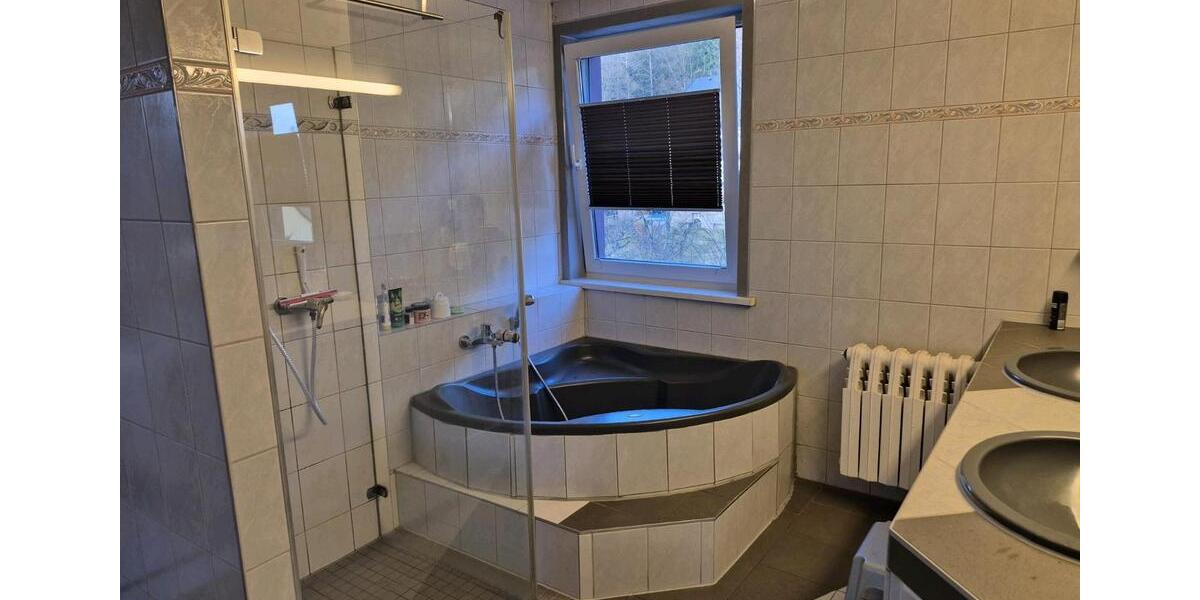 Maisonettenwohnung Schwarzenberg/Erzgebirge Erzgebirge - 4 Zimmer, 150 m&sup2;, 1.100&euro; | Angebot:25407272