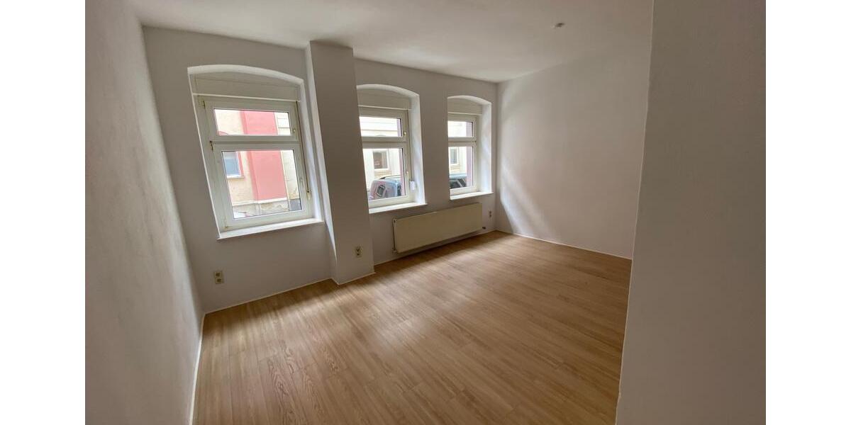 Etagenwohnung Greiz - 3 Zimmer, 86 m&sup2;, 430&euro; | Angebot:25550351