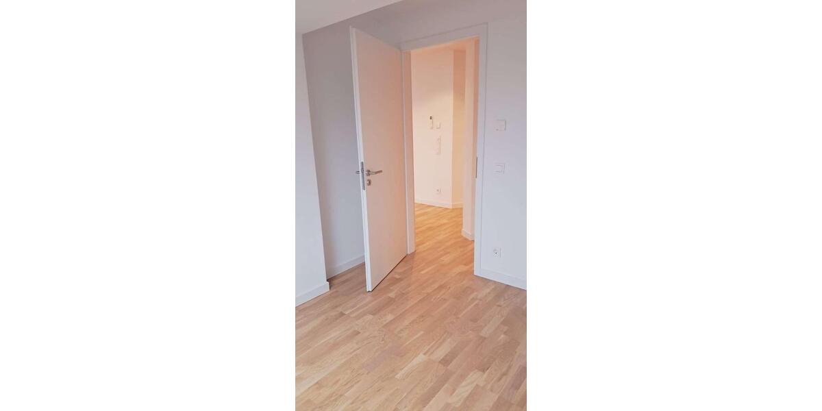 Dachgeschoßwohnung Zwickau - 3 Zimmer, 115 m&sup2;, 954&euro; | Angebot:25808070