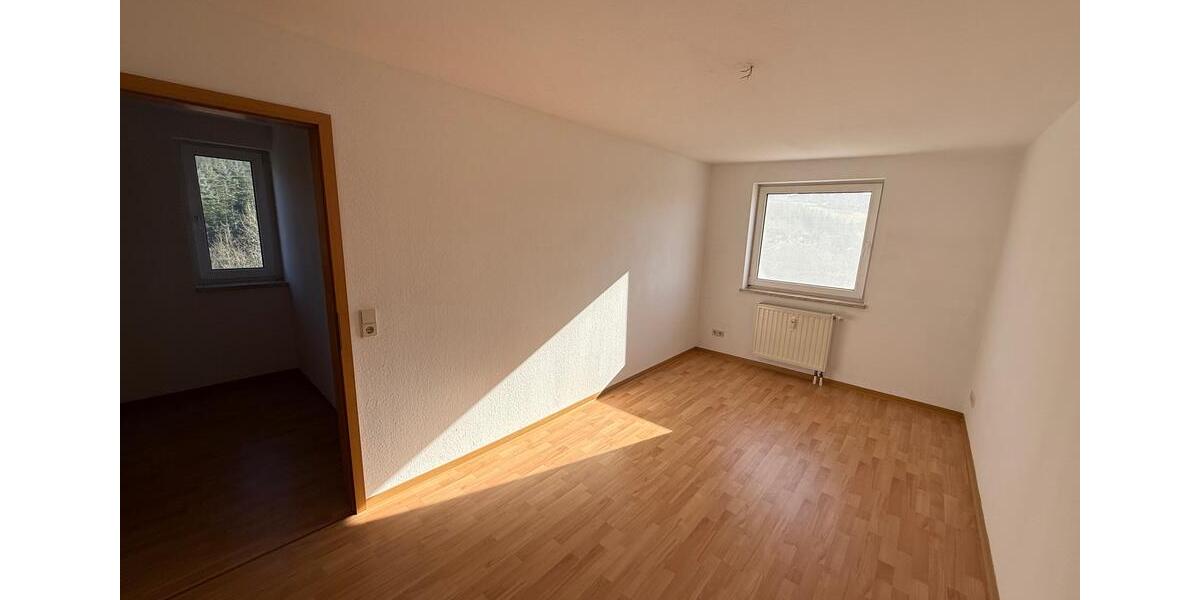 Maisonettenwohnung Reichenbach im Vogtland - 4 Zimmer, 81 m&sup2;, 405&euro; | Angebot:25383068