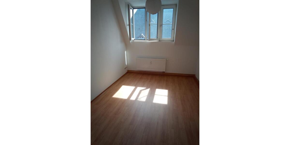 Etagenwohnung Zwickau - 1 Zimmer, 19 m&sup2;, 157&euro; | Angebot:26661302