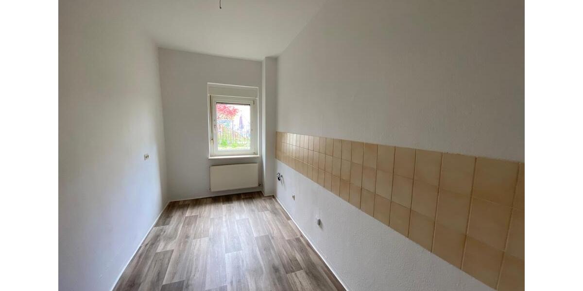Etagenwohnung Greiz - 3 Zimmer, 86 m&sup2;, 430&euro; | Angebot:25550351