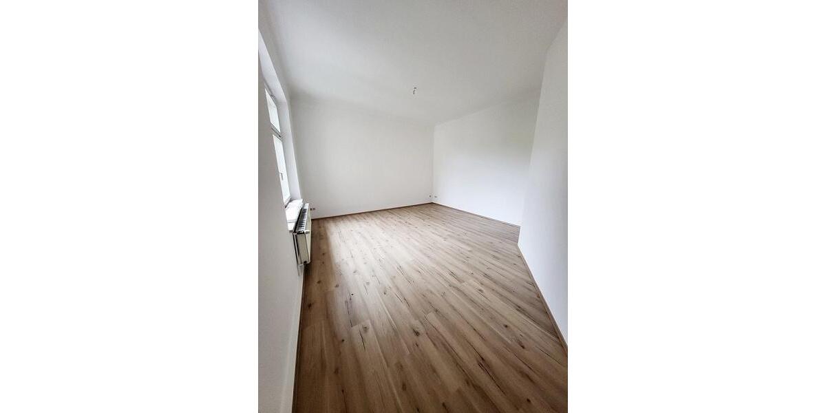Etagenwohnung Reichenbach im Vogtland - 2 Zimmer, 73 m&sup2;, 463&euro; | Angebot:24625041