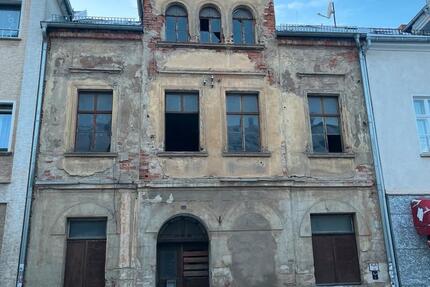 Haus Crimmitschau - 15 Zimmer, 180 m&sup2;, 32.000&euro; | Angebot:24521083