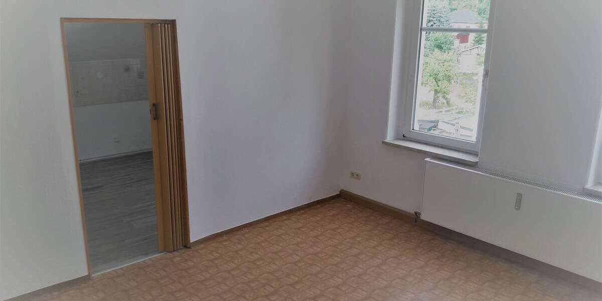 Etagenwohnung Oelsnitz Oelsnitz - 3 Zimmer, 60 m&sup2;, 260&euro; | Angebot:16780037
