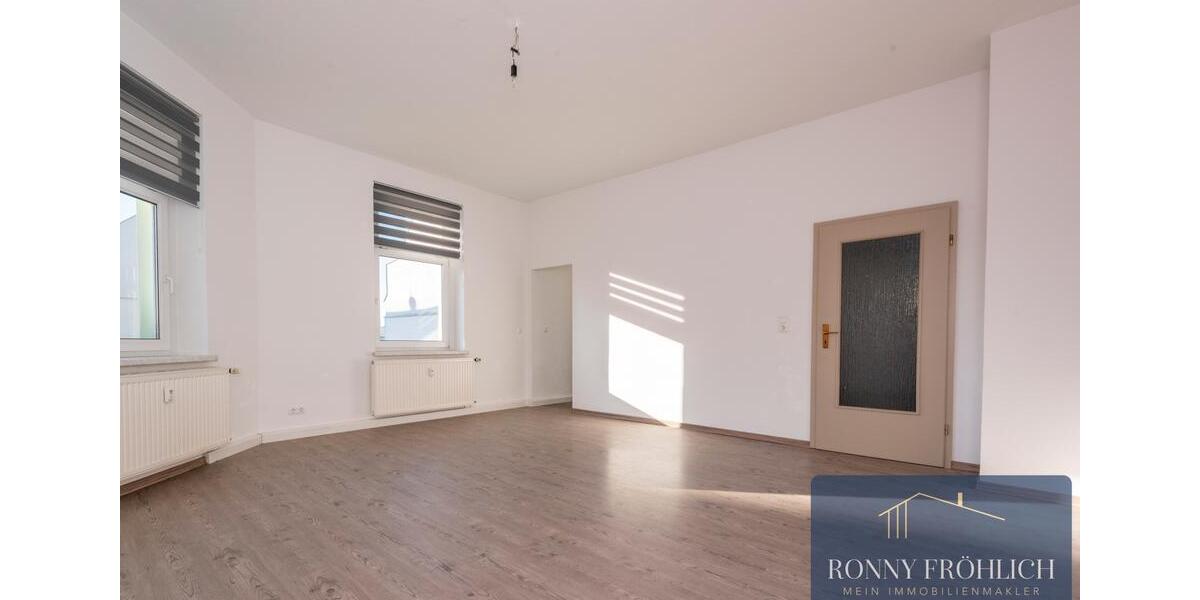 Etagenwohnung Glauchau - 3 Zimmer, 75 m&sup2;, 375&euro; | Angebot:23997229