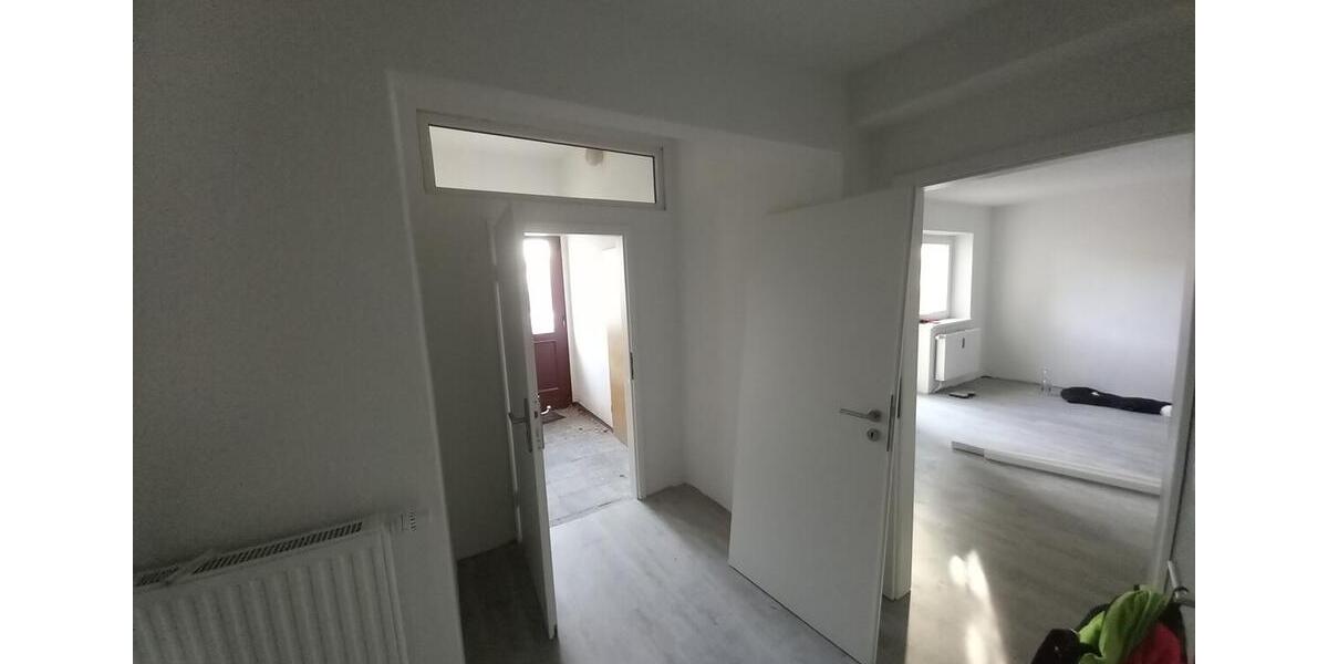 Erdgeschoßwohnung Zwickau Auerbach - 3 Zimmer, 117 m&sup2;, 760&euro; | Angebot:24252555