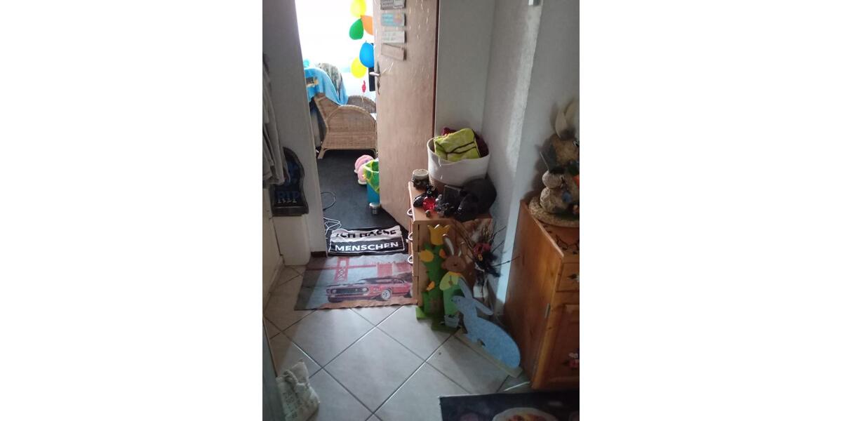 Etagenwohnung Mülsen - 4 Zimmer, 69 m&sup2;, 350&euro; | Angebot:25801501