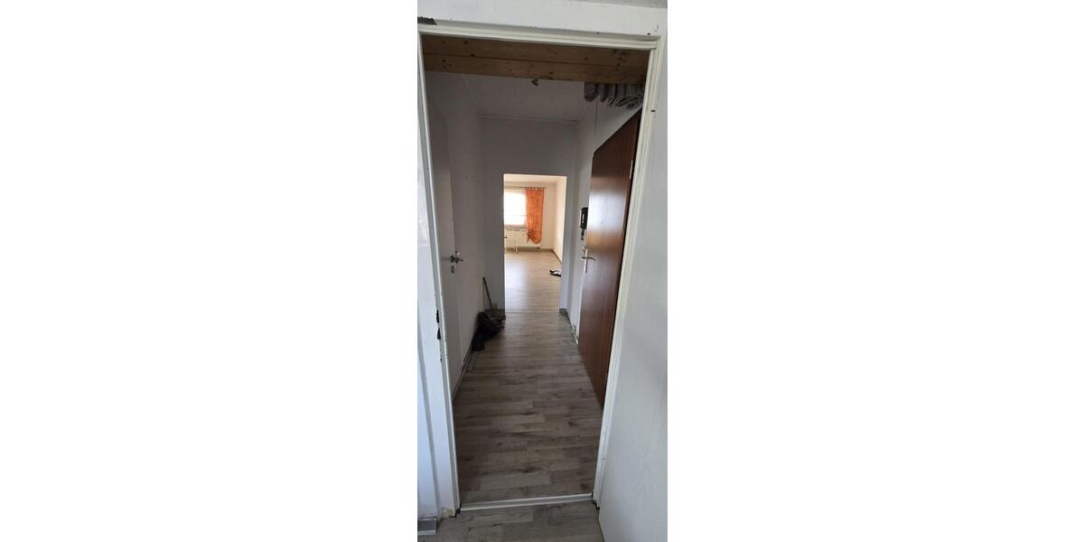Etagenwohnung Mülsen - 3 Zimmer, 56 m&sup2;, 295&euro; | Angebot:25405028