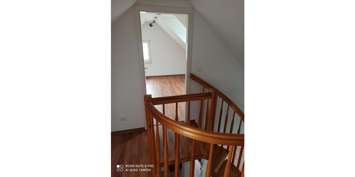 Maisonettenwohnung Limbach-Oberfrohna Oberfrohna - 3 Zimmer, 90 m&sup2;, 575&euro; | Angebot:25322610