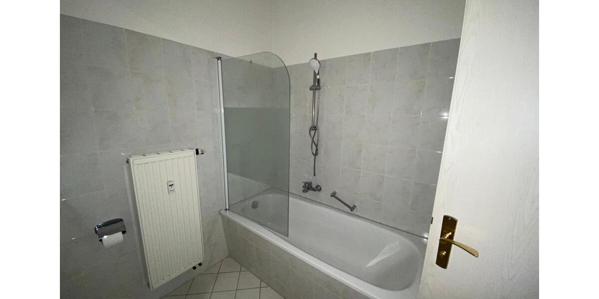 Etagenwohnung Zwickau - 2 Zimmer, 59 m&sup2;, 349&euro; | Angebot:25533207