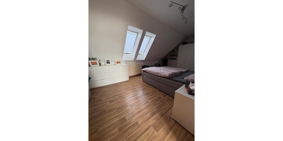 Dachgeschoßwohnung Waldenburg - 2 Zimmer, 60 m&sup2;, 295&euro; | Angebot:25830318