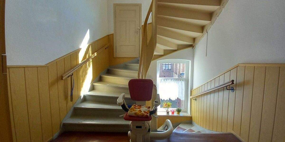 Mehrfamilienhaus, Wohnhaus Crimmitschau - 9 Zimmer, 185 m&sup2;, 69.000&euro; | Angebot:25678130