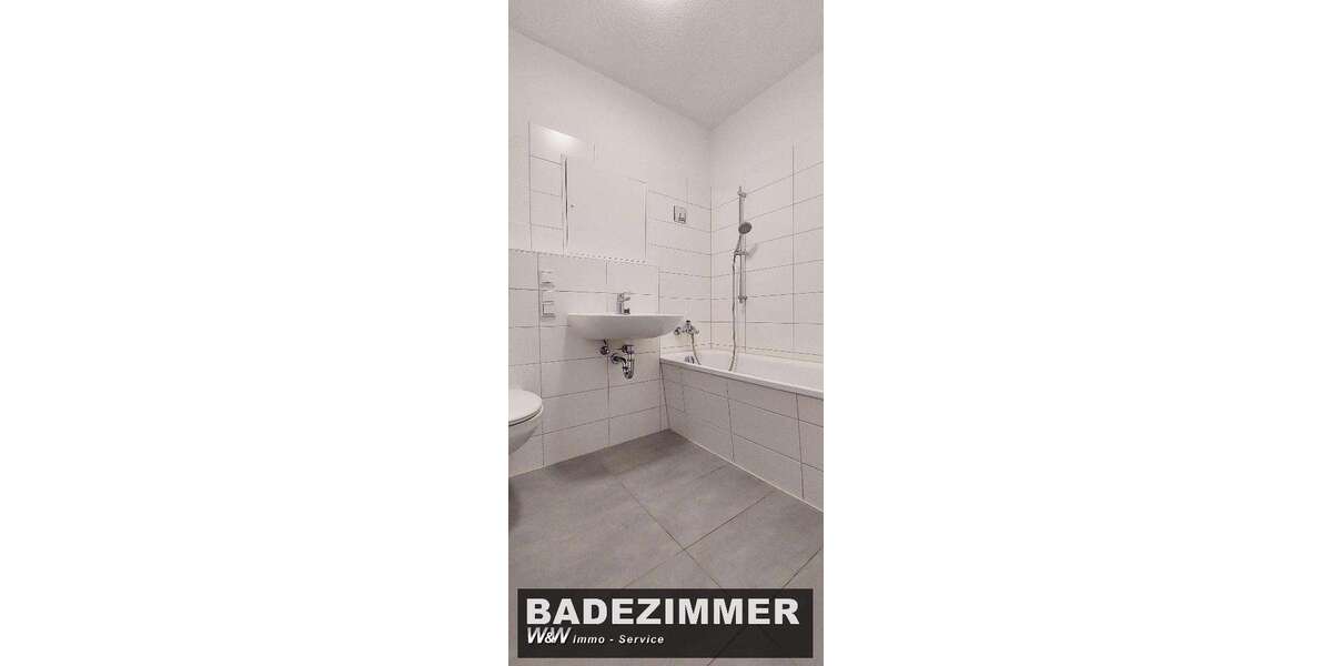 Etagenwohnung Zwickau Neuplanitz - 4 Zimmer, 90 m&sup2;, 499&euro; | Angebot:25248313
