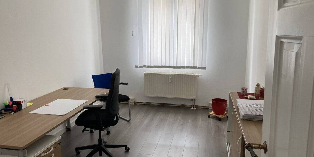 Gewerbeobjekt Zwickau Bahnhofsvorstadt - 5 Zimmer, 113 m&sup2;, 740&euro; | Angebot:25802816