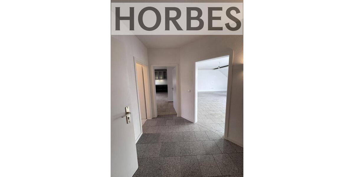Dachgeschoßwohnung Zwickau Zwickau-Nord - 2 Zimmer, 106 m&sup2;, 650&euro; | Angebot:24874264